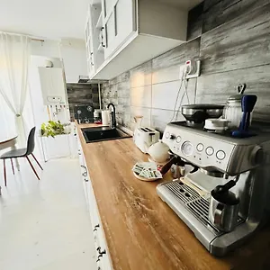 Апартаменты The Airport Loft 