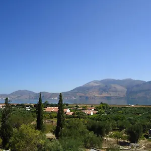 Reverenza Apartment Lixouri